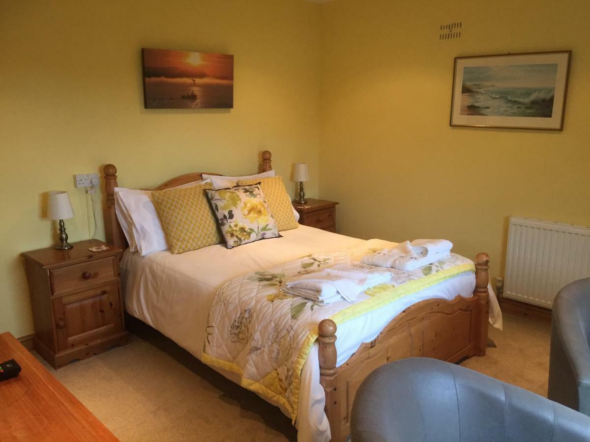 St Andrews House B&B Lyme Regis Ngoại thất bức ảnh